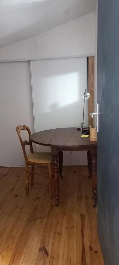 Charmant Logement Avec Terrasse Salinelles Exterior photo